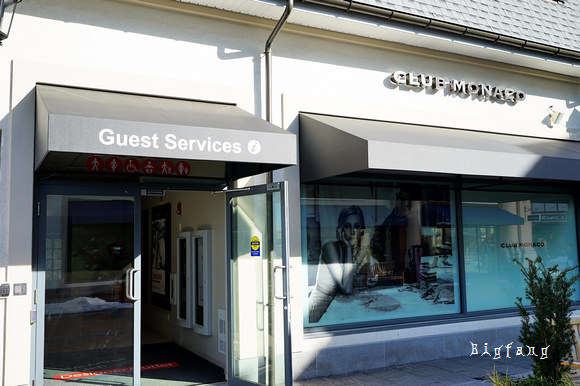 levi store mcarthur glen