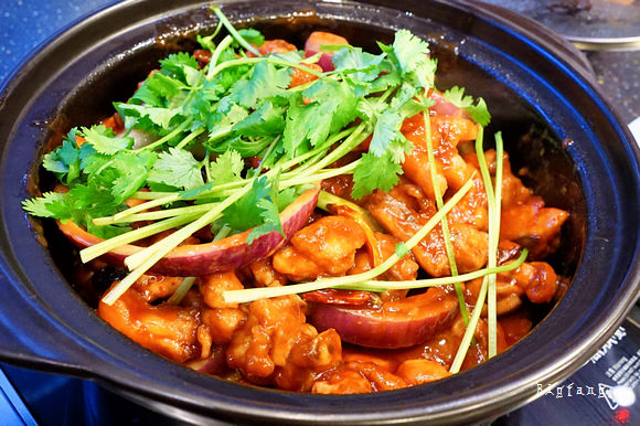 旺角美食] 一品鸡煲火锅 旺角好景店 @ 香麻又辣到开胃的鸡煲火锅,大