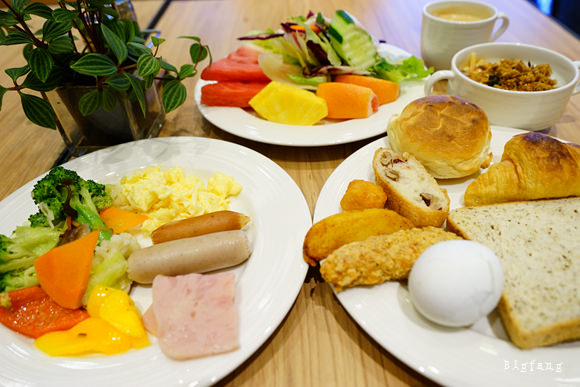 台北捷運飯店推薦 首都大飯店松山館 Cp值高 捷運松山站 饒河街夜市步行2 3分鐘 逛夜市搭捷運超方便啦 樂活的大方 旅行玩樂學