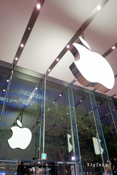 東京表參道 Apple Store 表参道 Apple Watch 嚐鮮初體驗 中文服務人員服務優 樂活的大方 旅行玩樂學