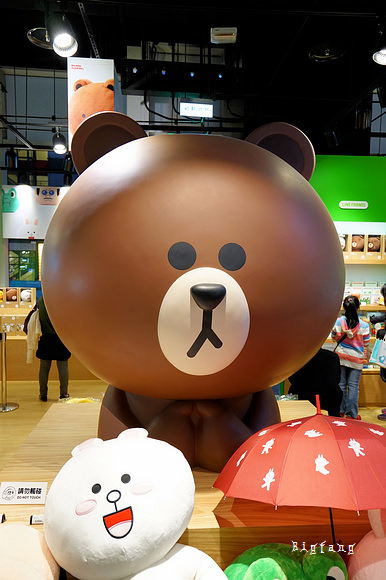 台北信義區 Line Friends Store 微風松高店 來去line 一下 樂活的大方 旅行玩樂學