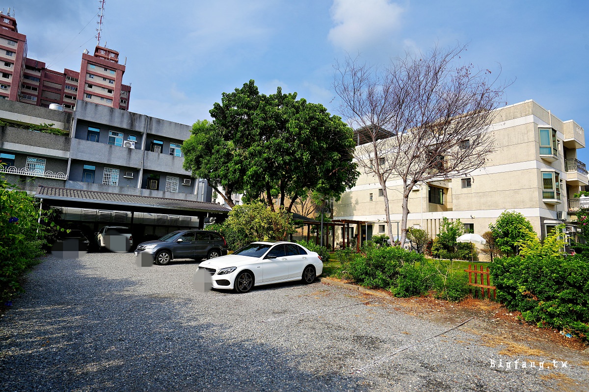 台東民宿 台東鳳麟庭園渡假會館 停車場