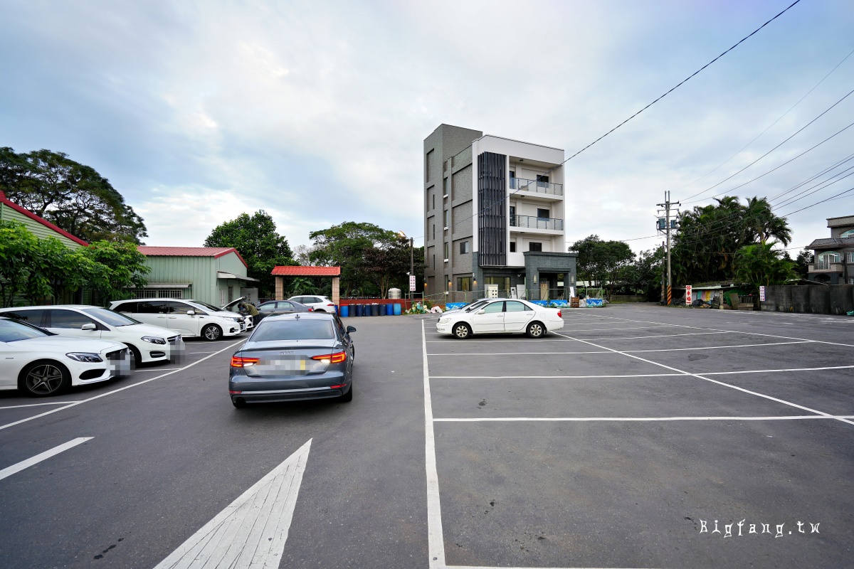 桃園中壢 江家羊肉爐 停車場